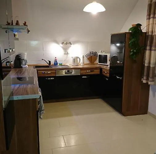 Kastanienhoefe * شفيدت