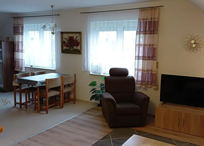 Kastanienhoefe شقة